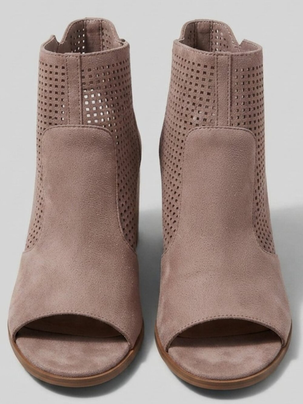 Forever 21 F21 Peep Toe Perforated Booties Taupe Size 7 Pre-Owned